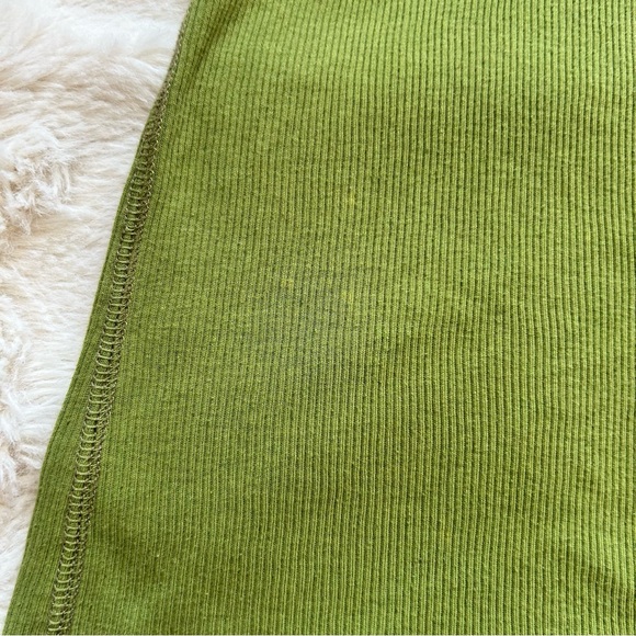 Y2K Abercrombie Green Ribbed V-Neck Tee With Embroidered Moose Logo - Picture 3 of 4